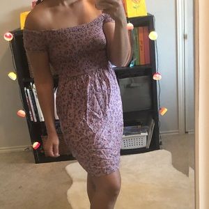 Off the shoulder floral dress 🌸